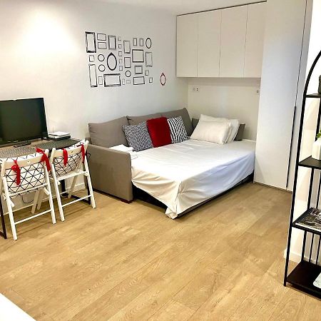 Tesoro Calle, Precioso Estudio Super Equipado Para Dos En Malasana Madrid Luaran gambar